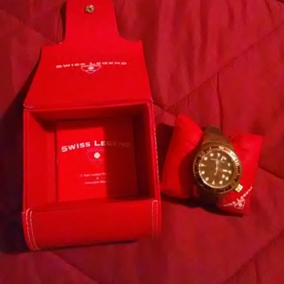 Watch - Picture 2 of 4